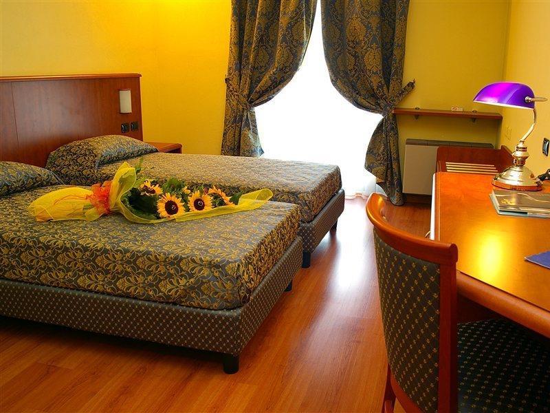 Hotel Postumia Dossobuono Εξωτερικό φωτογραφία