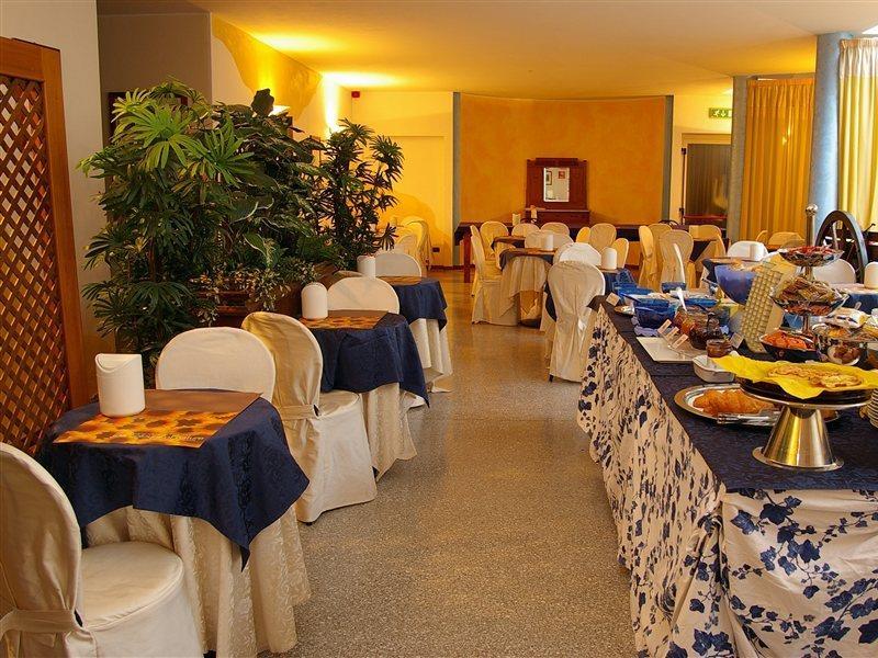 Hotel Postumia Dossobuono Εξωτερικό φωτογραφία