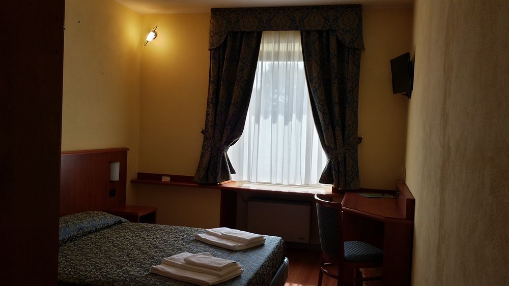 Hotel Postumia Dossobuono Εξωτερικό φωτογραφία
